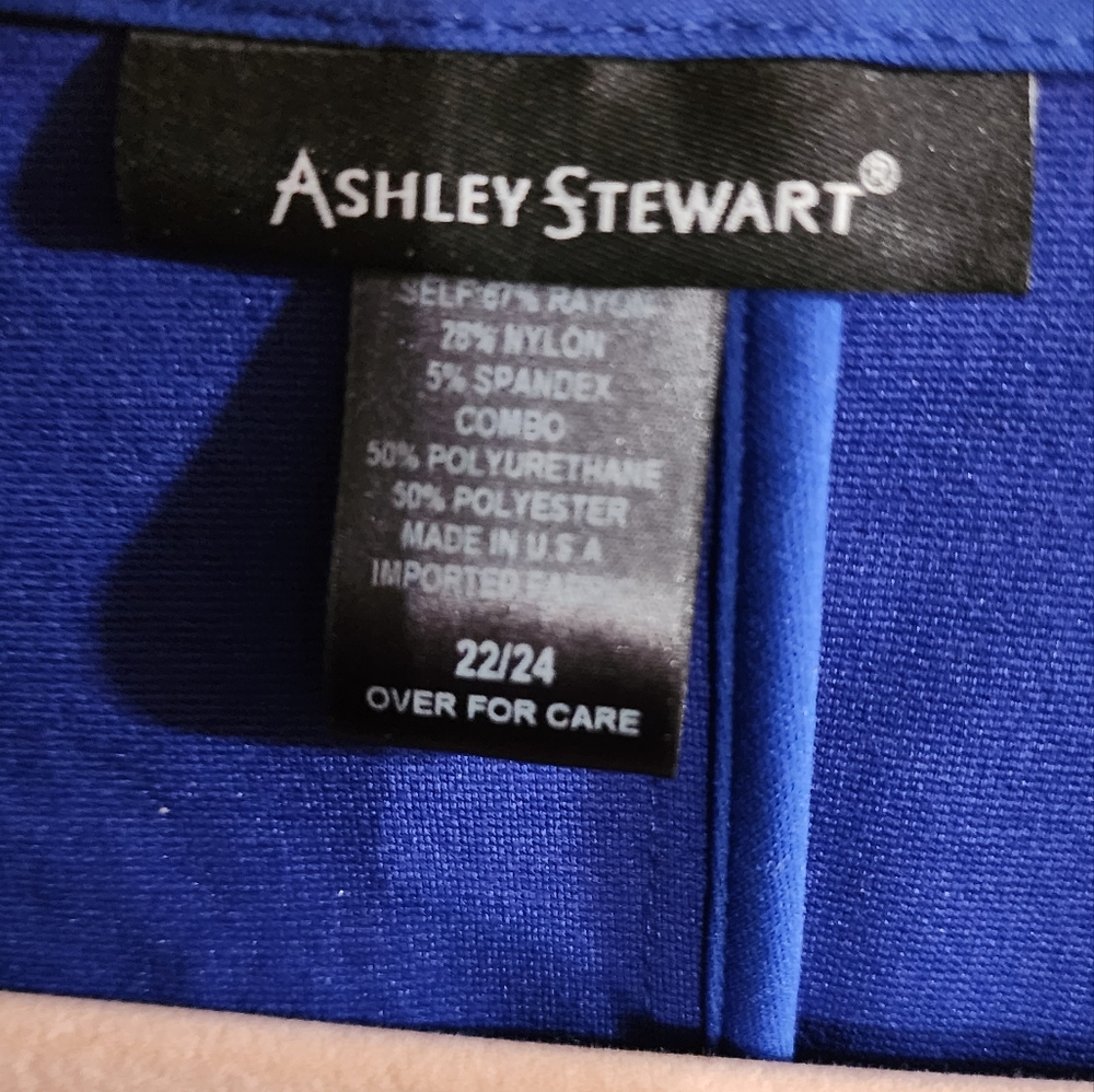 Ashley stewart black faux leather sleeve royal blue knit jacket size 22/24